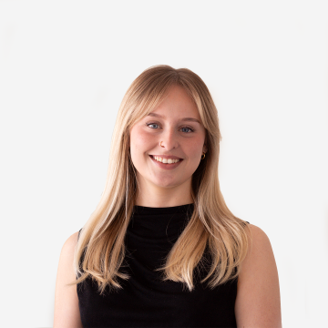 Asha Silk - Graphic Designer